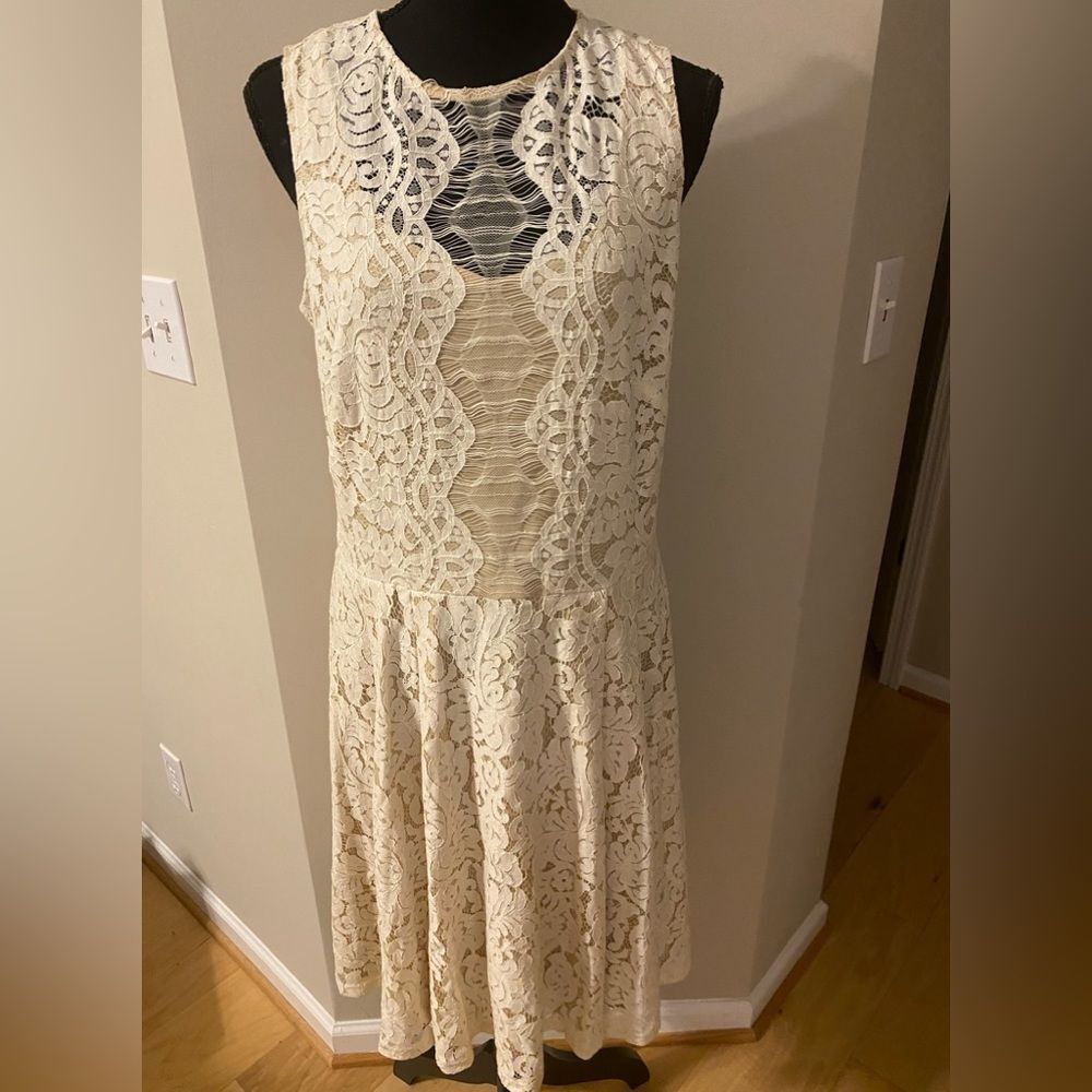 Danny and Nicole size 14 ivory/cream lace dress with beige lining under. NWT!